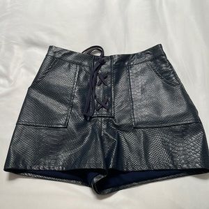 Lovers + Friends Leather shorts in navy!